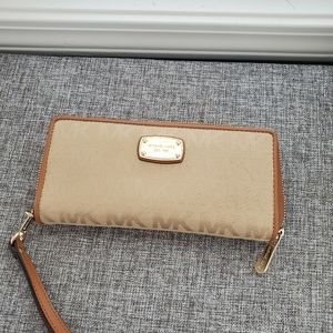 Michael Kors wallet